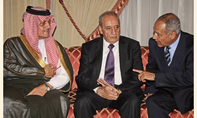 بيروت تغلي في «ثلاثاء الغيوم السوداء»… والجيش يخشى «العصبيات المذهبية» بيروت تغلي في «ثلاثاء الغيوم السوداء»… والجيش يخشى «العصبيات المذهبية»