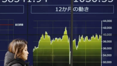 الدولار يقفز والأسهم الآسيوية تهوي بعد رسوم ترمب الجمركية