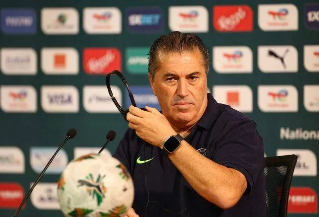 الزمالك يعيّن جوزيه بيسيرو مدرباً جديداً الزمالك يعيّن جوزيه بيسيرو مدرباً جديداً