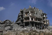 12 قتيلاً في قصف إسرائيلي على غزة… و«الأونروا» تصف الحصار بـ«العقاب الجماعي»