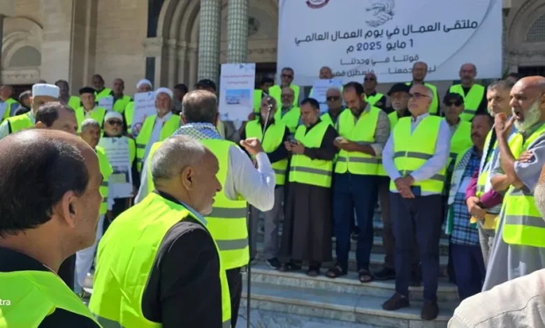 عمال شركات ليبية «متعثرة» وأجنبية «منسحبة» يشتكون البطالة عمال شركات ليبية «متعثرة» وأجنبية «منسحبة» يشتكون البطالة