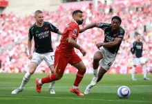 آرسنال يقترب من دوري الأبطال بتعادل مثير مع ليفربول