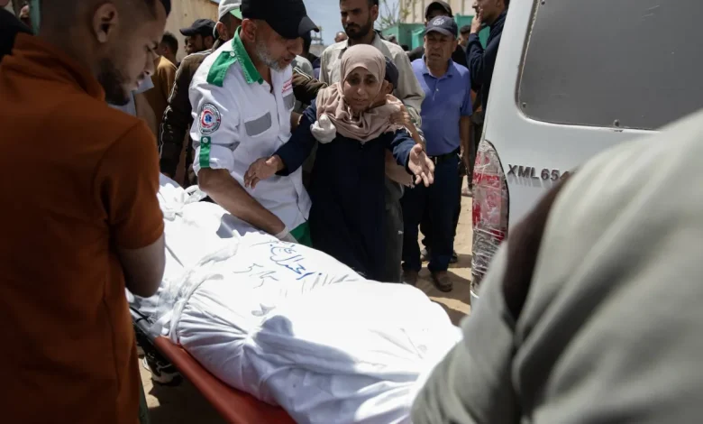 مصر تدين استمرار إسرائيل في قصف المرافق المدنية والصحية بقطاع غزة مصر تدين استمرار إسرائيل في قصف المرافق المدنية والصحية بقطاع غزة