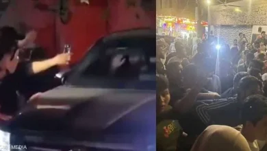 شاهد… الرئيس السوري يتجول بسيارة في شوارع دمشق وسط ترحيب من المواطنين