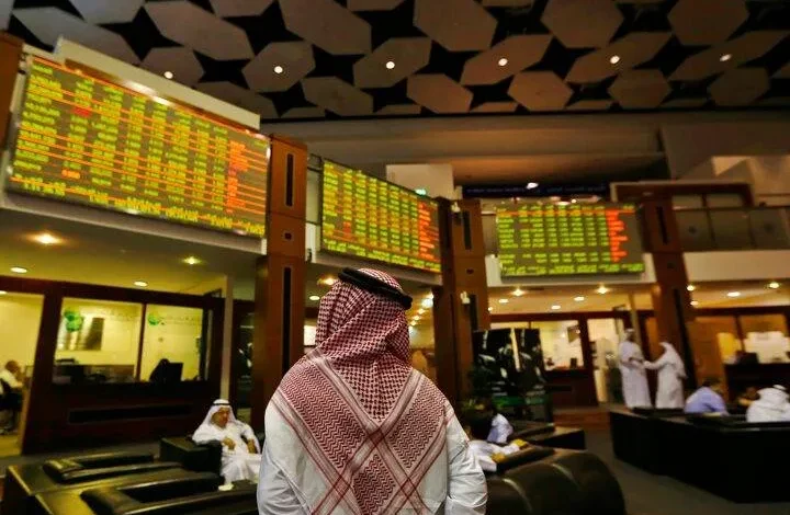 تراجع معظم أسواق الخليج وسط انخفاض المعنويات في البورصات العالمية تراجع معظم أسواق الخليج وسط انخفاض المعنويات في البورصات العالمية