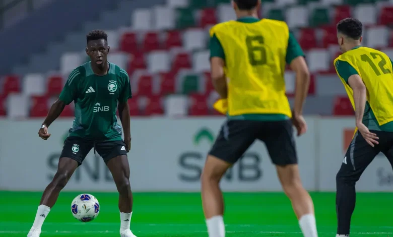 المنتخب السعودي يبدأ تحضيراته لمواجهتي البحرين وأستراليا المنتخب السعودي يبدأ تحضيراته لمواجهتي البحرين وأستراليا