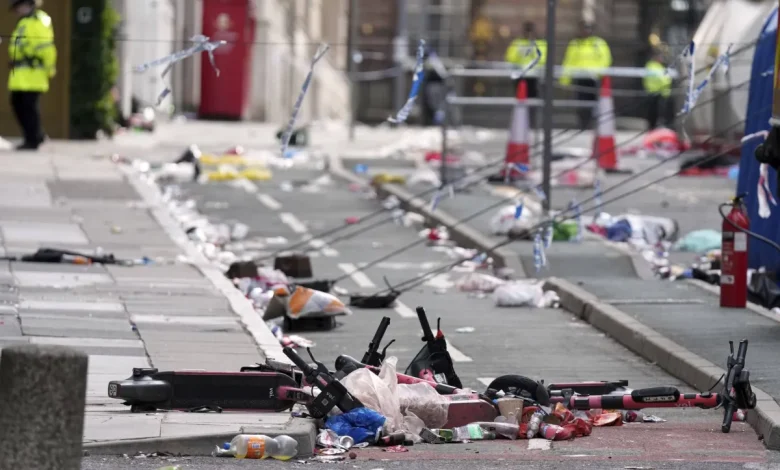 الشرطة البريطانية تتهم رجلاً في حادث دهس في ليفربول أدى لإصابة العشرات الشرطة البريطانية تتهم رجلاً في حادث دهس في ليفربول أدى لإصابة العشرات