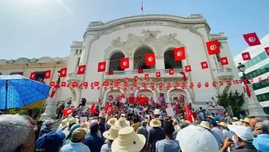 عائلات معارضين مسجونين تُندد بنقلهم إلى سجون بعيدة