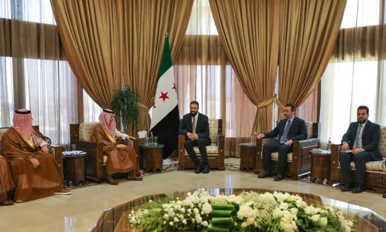 بن فرحان يؤكد من دمشق دعم سوريا الجديدة بن فرحان يؤكد من دمشق دعم سوريا الجديدة