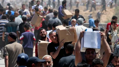 الجيش الإسرائيلي يقول إنه أطلق النار قرب نقطة لتوزيع المساعدات في غزة