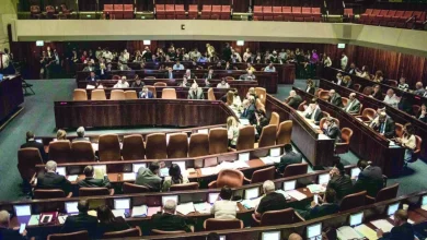 نتنياهو مُحاصَر بتصدع الحكومة وضغوط المحاكمة